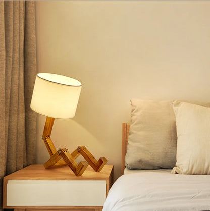 🤖💡 Lámpara de Mesa Robot de Madera | Diseño Creativo, Moderno y Decorativo | Ideal para Escritorio, Estudio y Recámara